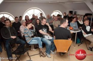 Spotkanie miłośników fotografowania w plenerze odbyło się w Starym Ratuszu