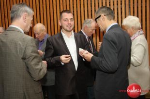 Członkowie Polskiego Związku Niewidomych podzielili się opłatkiem