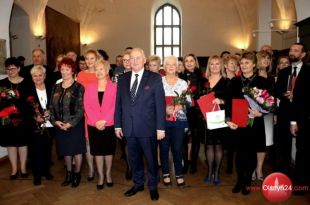 Nagrody i wyróżnienia dla pracowników pomocy i integracji społecznej