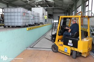 Kolejna partia spirytusu przekazana przez olsztyńską KAS do walki z pandemią