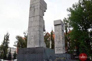 Głos w sprawie „Szubienic”