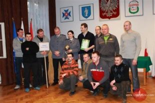 Policjanci zwyciężyli w piłkarskiej lidze służb mundurowych