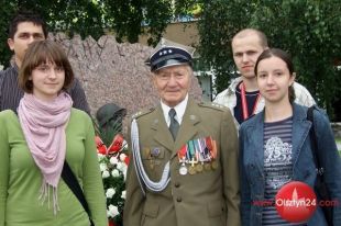 W naszej pamięci będziesz zawsze patriotą i wzorowym żołnierzem