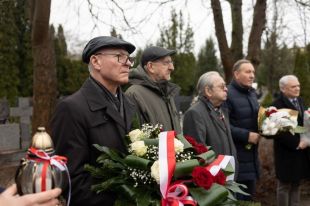 Dziennikarze odwiedzili grób Seweryna Pieniężnego