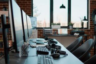 Dlaczego warto skorzystać z usługi call center