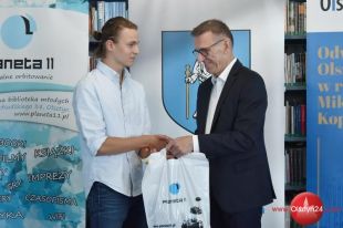 Na wakacyjnym zdjęciu z Kopernikiem