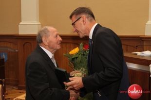 Jan Kochanowicz odebrał honorowy tytuł