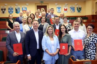 Samorządy odebrały niebiesko-zielone granty