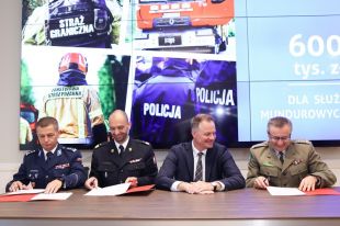 Policjanci, strażacy i pogranicznicy wsparci finansowo przez samorząd województwa