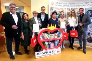 Szpital dziecięcy otrzymał biblioteczkę od Fundacji Martel