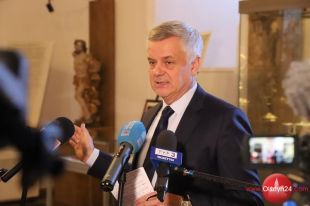 Bezcenny pergamin prezentuje Muzeum Warmii i Mazur na 500. rocznicę hołdu pruskiego