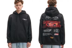 Dla każdego: uniwersalny all black