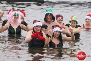 „Kąpiący się zimą” połączyli przyjemne z pożytecznym