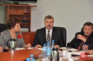 Rozmawiali o bezpiecznych wakacjach