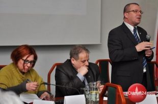 Konferowali o pomocy rodzinie w olsztyńskim starostwie