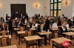 Maturzyści przystąpili do egzaminów  