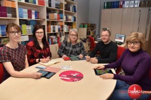 Wejdźmy do biblioteki kuchennymi drzwiami…
