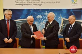 Dwie umowy na rozdysponowanie unijnych środków przed końcem roku