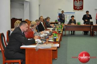 Radni zajmą się projektem budżetu powiatu na 2014 rok