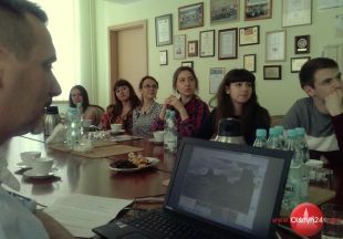 Studenci z Ukrainy, Rosji i Białorusi poznawali, jak działa Starostwo Powiatowe