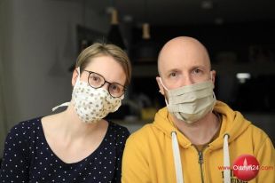 Powstała strona, która łączy osoby szyjące maseczki z tymi, które ich potrzebują