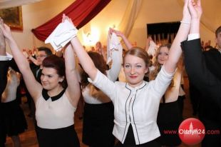 Teatralna studniówka w I LO