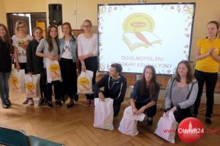 Tablica multimedialna trafiła w ręce gimnazjalistów z Olsztyna