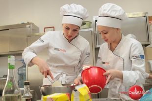 „Gastronomik” otworzył drzwi przed gimnazjalistami