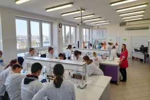 Olsztyńskie placówki z tytułami „Złotej Szkoły” w rankingu „Perspektywy 2024”