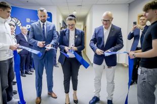 Michelin Polska wspiera edukację. Uczniowie „Elektronika” zyskują dostęp do nowej infrastruktury