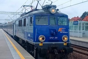 Pociągi „pod prądem” dojeżdżają już do Giżycka 