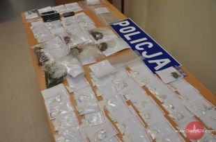 Przechwycili 400 działek amfetaminy i marihuany