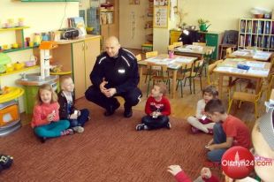 Policjant u przedszkolaków
