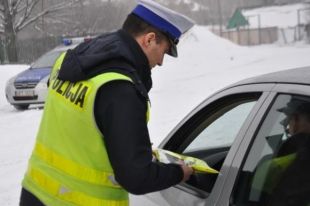 Policjanci rozpoczęli „Bezpieczne ferie 2011”