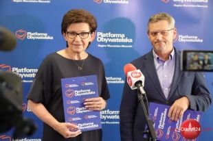 Posłowie wakacji nie mają
