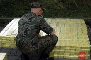 Rozbili grupę przemytników