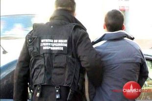 Dostał kajdanki zamiast kredytu