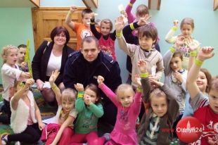 Policjanci realizują program edukacyjny „Jeżdżę z głową”