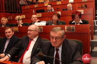 Budżet na przyszły rok, pożegnania i powitania zdominowały XIII sesję sejmiku