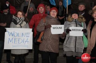 Olsztynianie także stanęli w obronie wolnych mediów