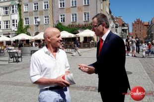 Konstytucja dla każdego. Od SLD.