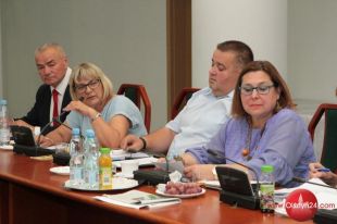 Powiatowi radni po wakacjach