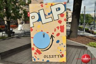 Instalacja na 30-lecie „Plastyka” w centrum Olsztyna