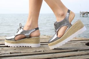 Najmodniejsze buty na lato