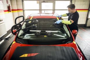 Gdzie i jak najlepiej wymienić szybę przednią?