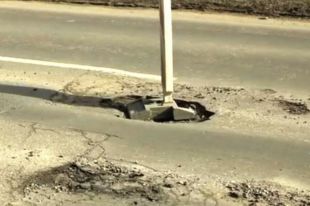 Dwa miesiące tęgiej zimy i setki dziur w drogach Olsztyna