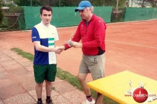 Bartosz Kowalewski zwycięzcą I Grand Prix „Skandy” w tenisowej grze pojedynczej