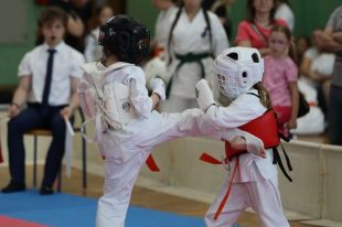 Olsztyński Klub Kyokushin Karate triumfuje w Zambrowie