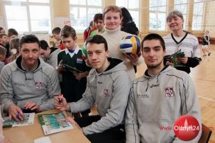 Siatkarze Indykpolu AZS Olsztyn odwiedzili dzieci w Biesalu